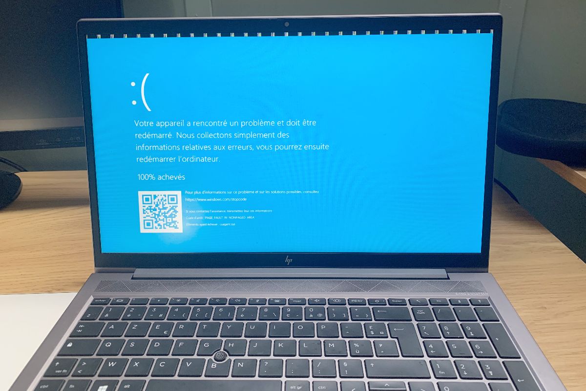 Ecran bleu et message d'erreur : une panne informatique mondiale touche les entreprises et les particuliers